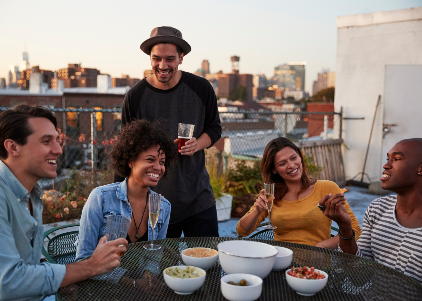 Organiser un repas d'anniversaire original avec les cuisines du monde
