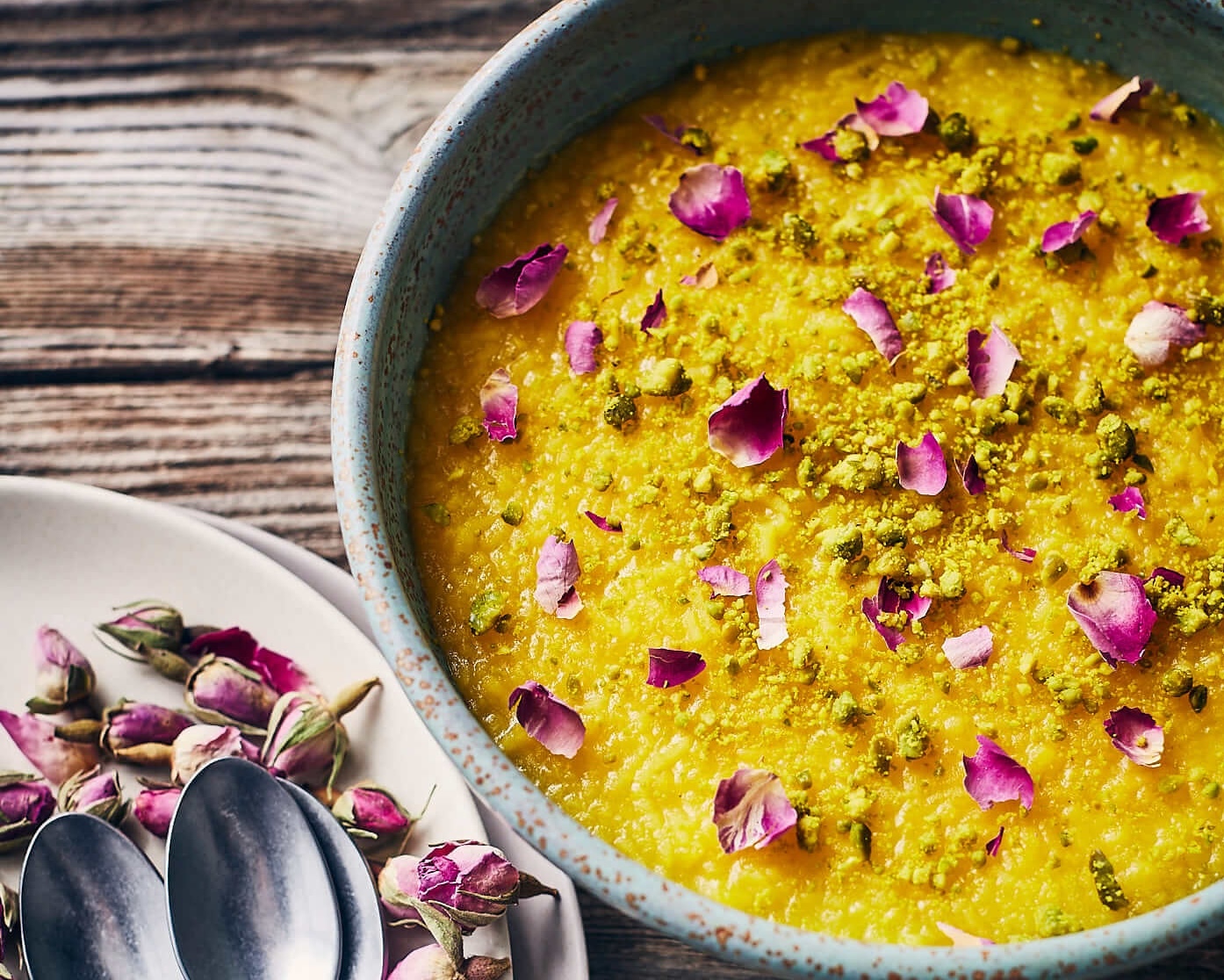 Dessert typique iranien au riz et safran