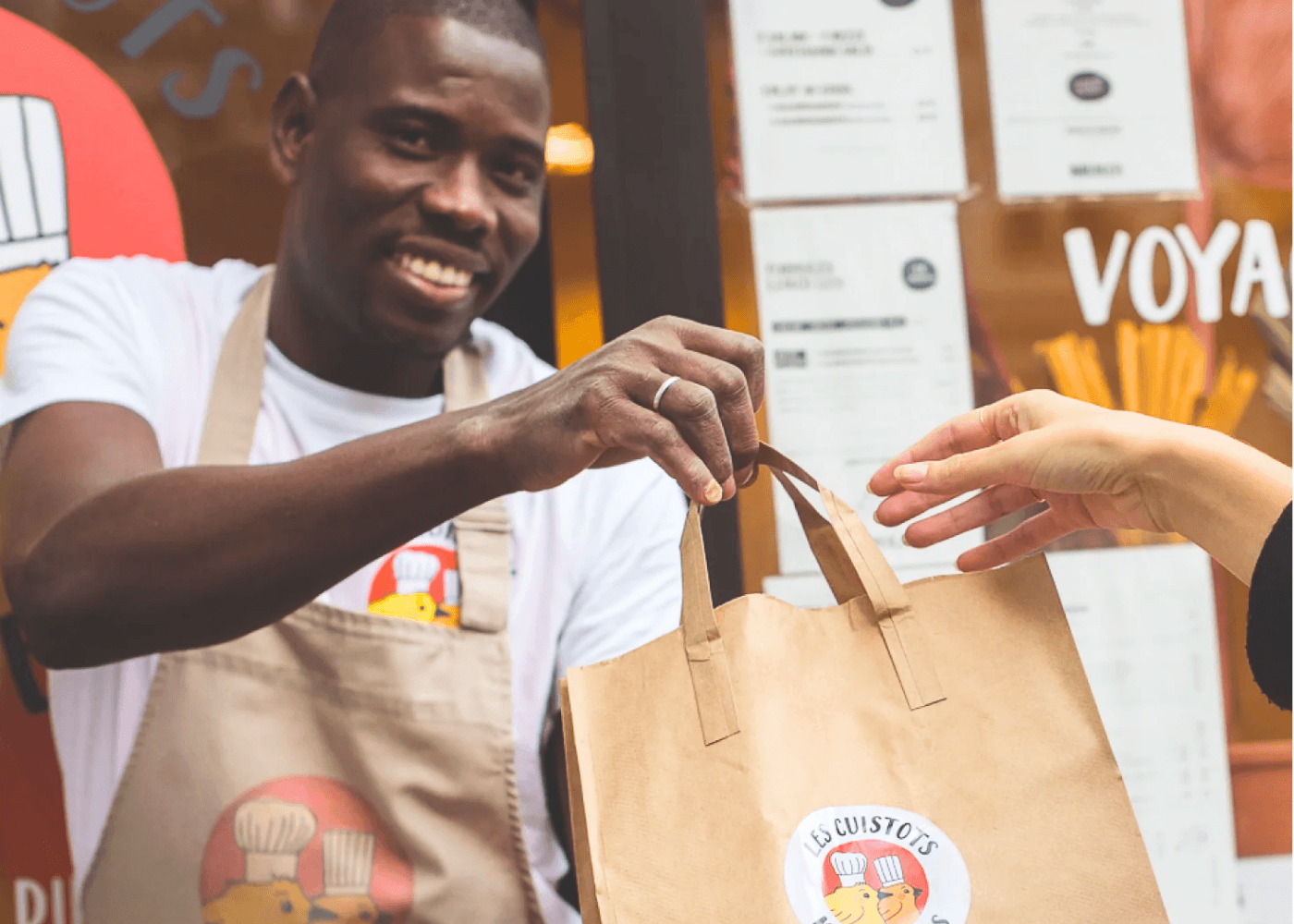 Avantages de se faire livrer son repas au bureau par Les Cuistots Migrateurs