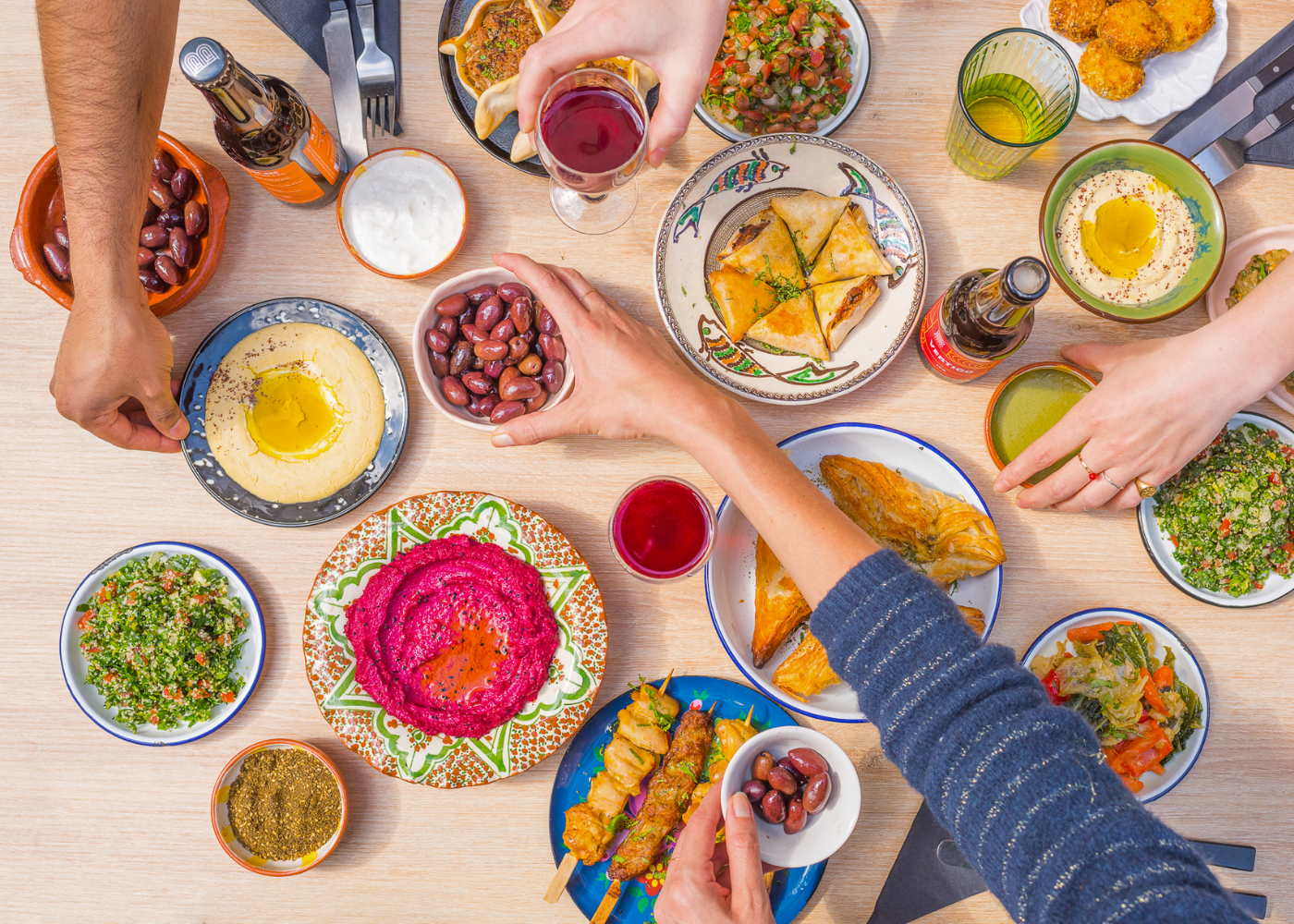 Commandez des plats colorés pour vos summer party avec Les Cuistots Migrateurs